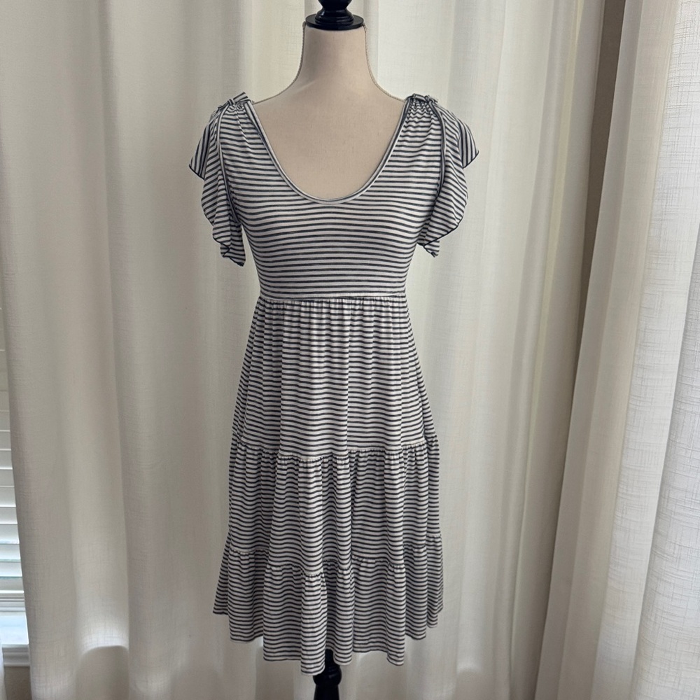 Max Studio Striped Black and White Flutter Sleeve Dress